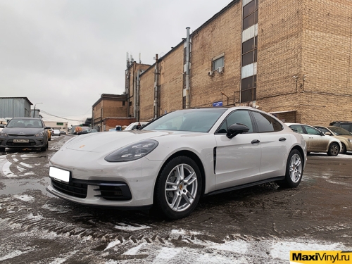 Полная оклейка Porsche Panamera в серый глянец
